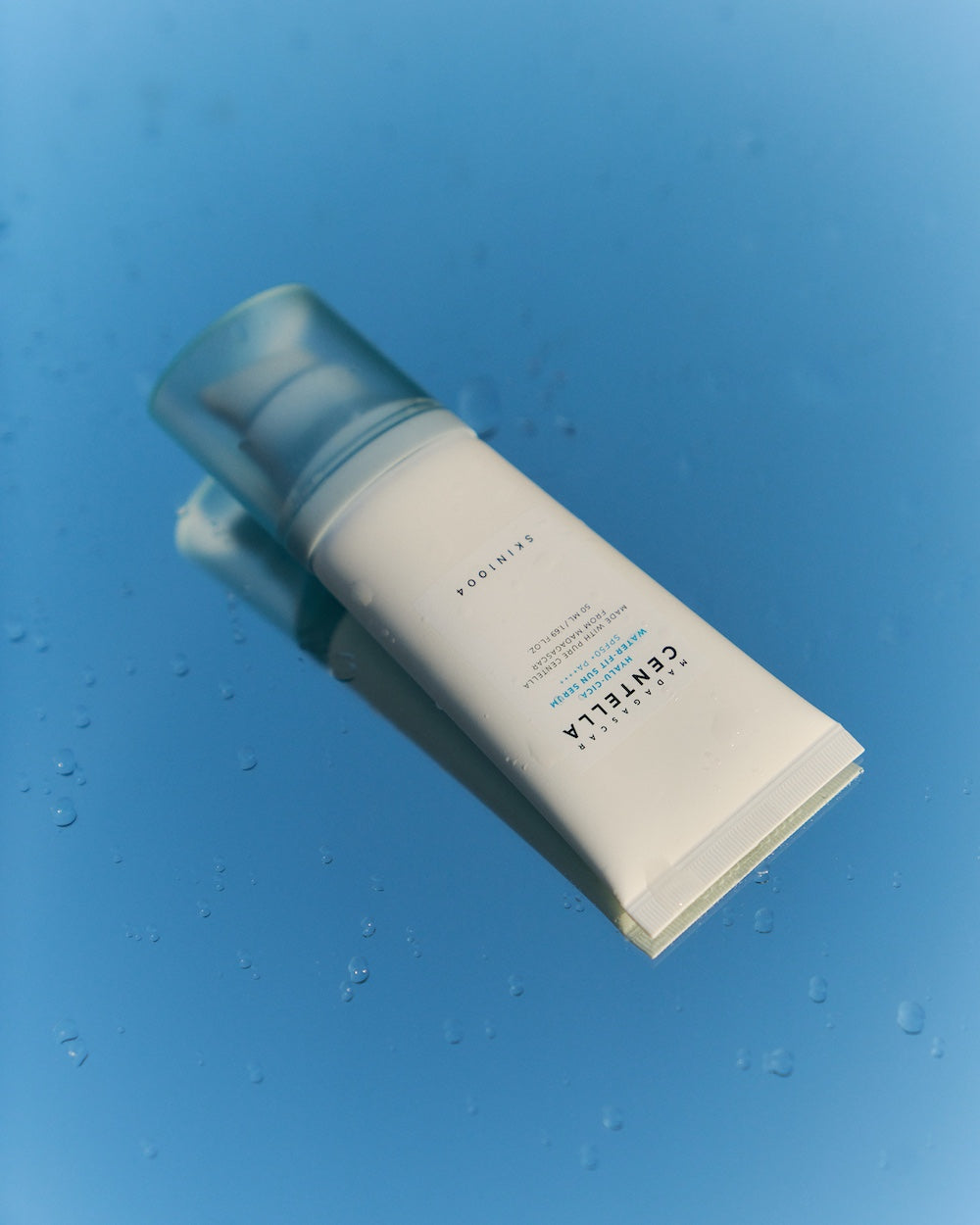 SKIN1004 Protetor Solar em Sérum Madagascar Centella Hyalu-Cica Water-Fit
