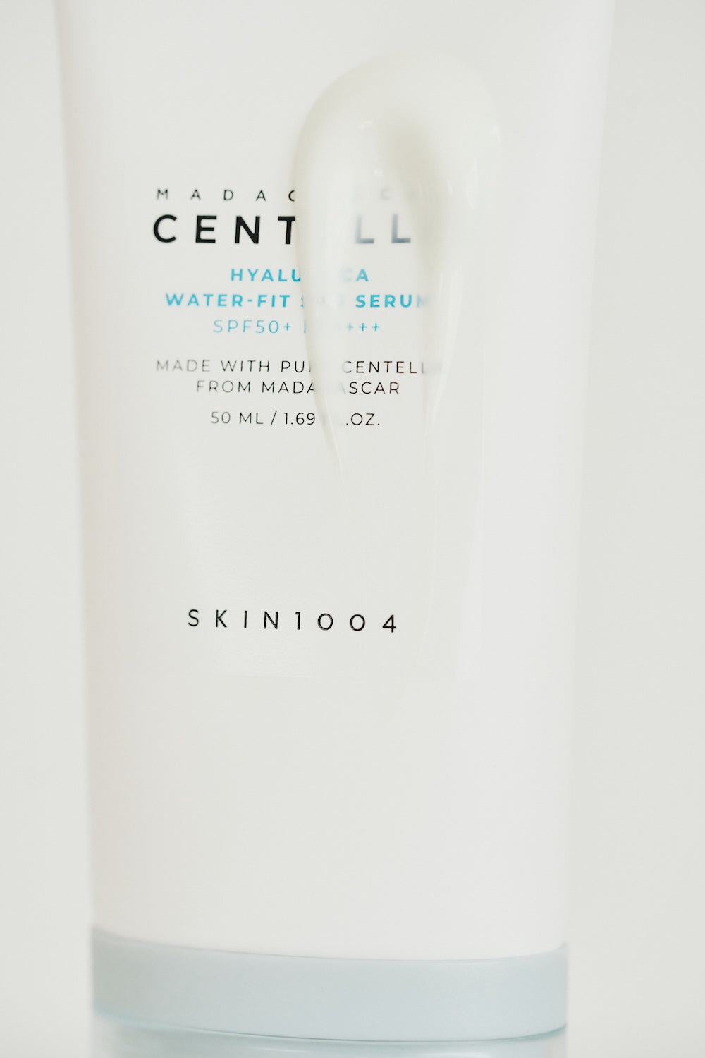 SKIN1004 Protetor Solar em Sérum Madagascar Centella Hyalu-Cica Water-Fit