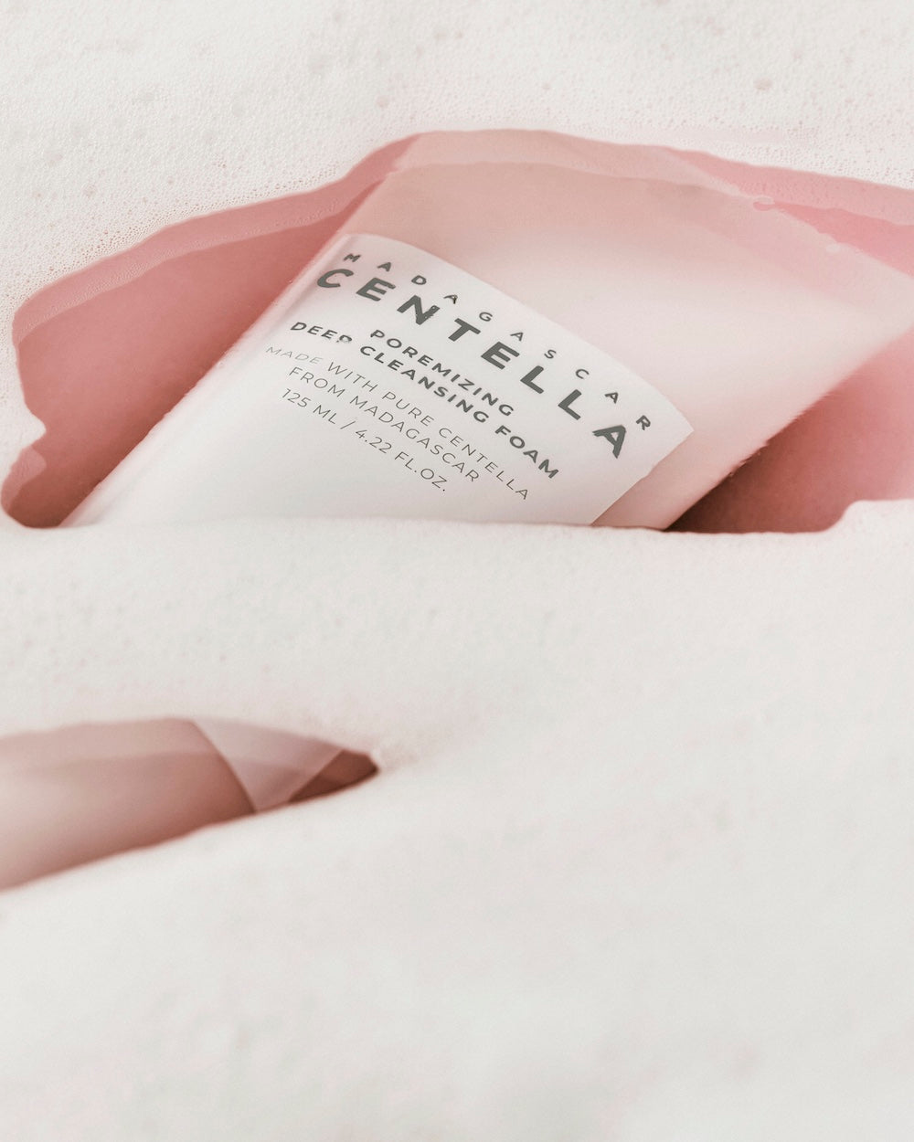 SKIN1004 Espuma de Limpeza Profunda Madagascar Centella Poremizing 125 ml